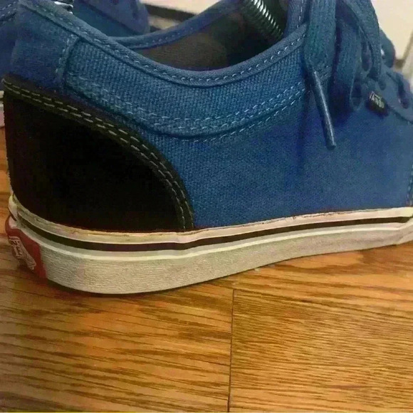 Kids Vans Blue and Black Tennis Shoes, Size 6 Youth - Picture 5 of 10